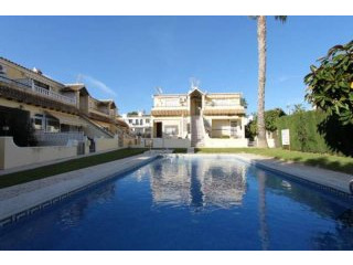 2 Bedroom 1 Bathroom Townhouse In..