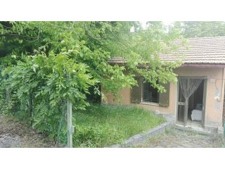 Detached Cottage With Large Garden..