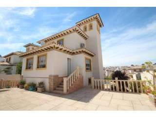3 Bedrooms - Villa - Alicante - For Sale