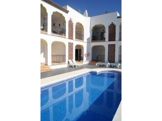 3 bedroom, 2 bathroom Apartment, (build..