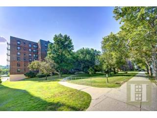 1 bedroom Apartment For Sale: 26 -16..