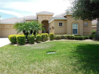 4 bedroom Residence For Sale: Fort..