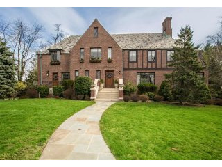 5 bedroom House For Sale: 65 Rye Road..
