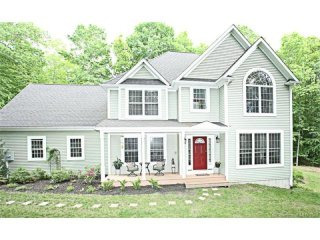 4 Bedrooms - Colonial - CT - For Sale