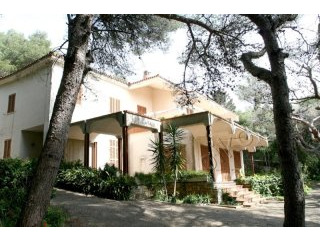 V000113, Two Storey Villa In Santa..