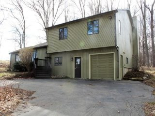 5881 Buttonvale Rd Fayetteville, NY..