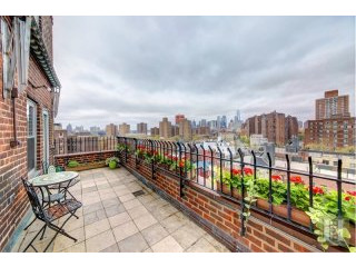 1 bedroom Apartment For Sale: 530 GRAND..