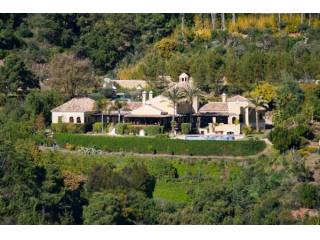 4 Bedrooms - Villa - Malaga - For Sale