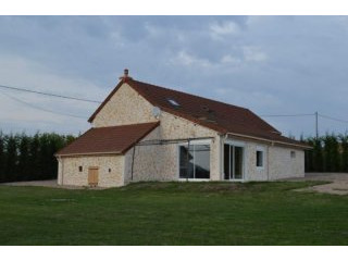 3 Bedrooms - House - Bourgogne - For..