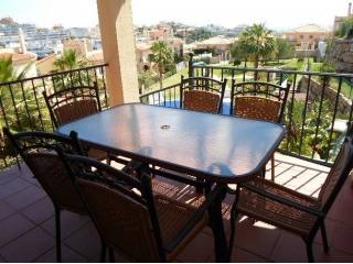 Villa - This semi-detached house..