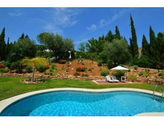4 Bedrooms - Villa - Malaga - For Sale