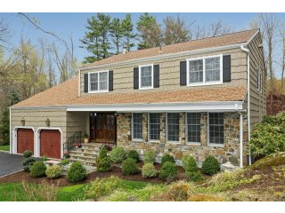 4 bedroom House For Sale: 1505..