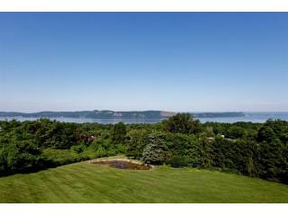 4 bedroom Residence For Sale:..
