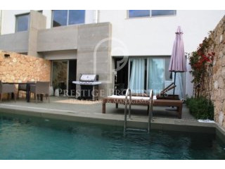 Large Terraced house in Roca Llisa with..