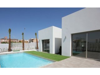 3 Bedrooms - Villa - Alicante - For Sale