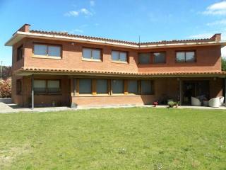 4 bedroom Detached House For Sale:..