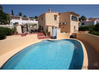 Villa for sale in Orba! The house consists of two floors..