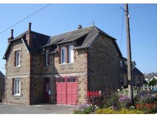 Charming Village House, 3 Bed, 2 Bath