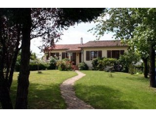 Delightful Detached Country House