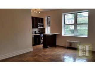 1 bedroom Apartment For Sale: CLINTON..