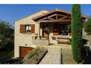 3 Bedroom Character Villa With Garden..