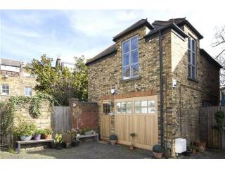 Foulden Terrace, N16