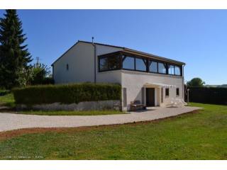 Bungalow With A Basement And Beautiful..