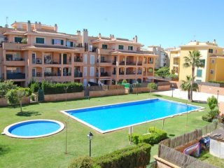 Well-Kept Apartment With Views To The..