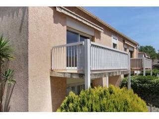 3 bedroom apartment in a secured domain