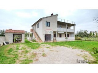 PULA , obiteljska-apartmanska kuća