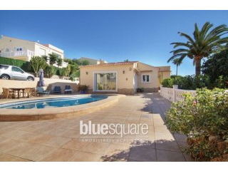 3 Bedroom 2 Bathroom Villa For Sale in..