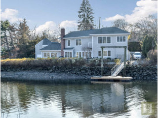 4 bedroom House For Sale: 61 FIVE MILE..