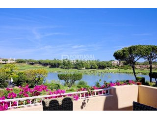 Apartment in Quinta do Lago with Views..