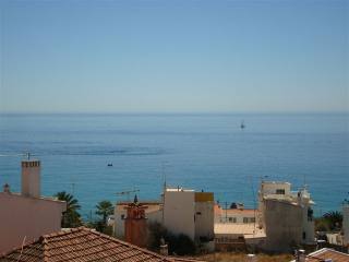 2 BED APARTMENT WITH STUNNING SEA VIEWS