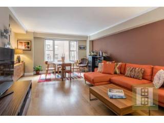 2 bedroom Apartment For Sale: 310..