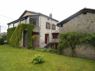 4-Bed Town House In Perigord-Limousin..