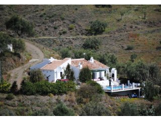 Country Houses for Sale in Competa..