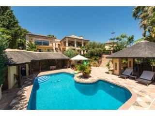 5 Bedrooms - Villa - Malaga - For Sale