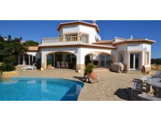 4 Bedroom 2 Bathroom Villa in Javea.