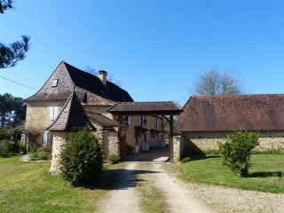 Beautiful Stone House With 14 Hectares..