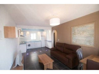 2 Bedroom 1 Bathroom Apartment In..