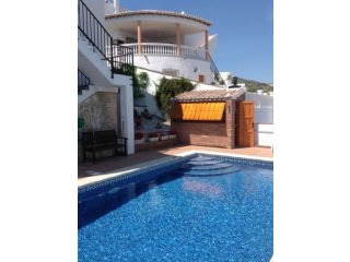 3 bedroom, 3 bathroom Villa, (build 140..