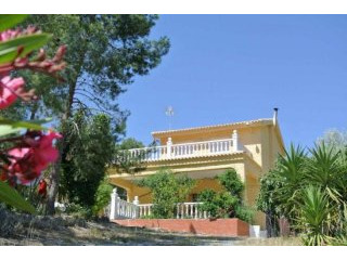 Great value mountain villa close to..