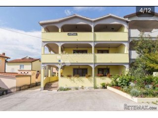 Istra - kuća s 5 apartmana u blizini Poreča