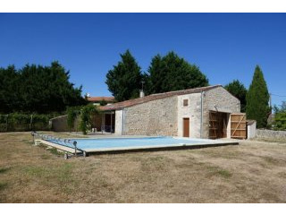 Renovated Stone House With Swimming..