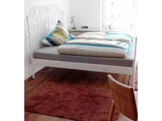 Schon mobliertes Apartment mitten in..