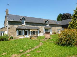 Country Longere, Great Location