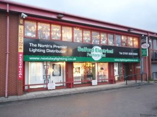 Warehouse and showrooms just outside