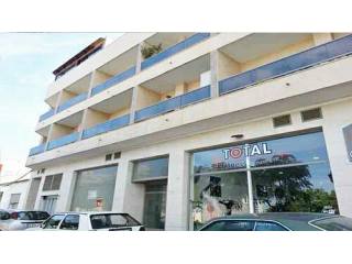 A BUSINESS PREMISE AND 2 BED APARTMENT