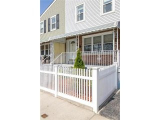 2 bedroom House For Sale: 752 Swinton..